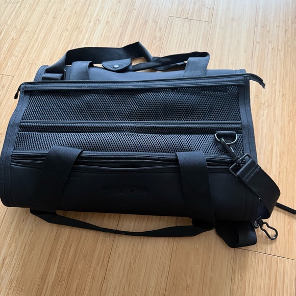 Black Mesh Travel Bag - Picture 2 of 7